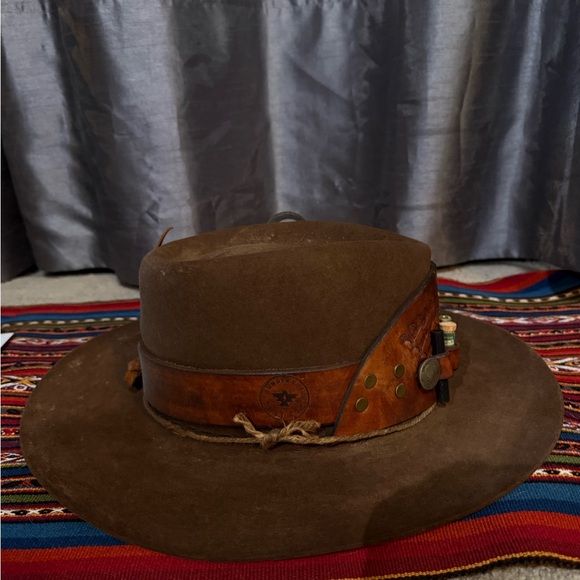 TVHC -Thunder Voice Hat Co. Return to !Nature. - Picture 4 of 7